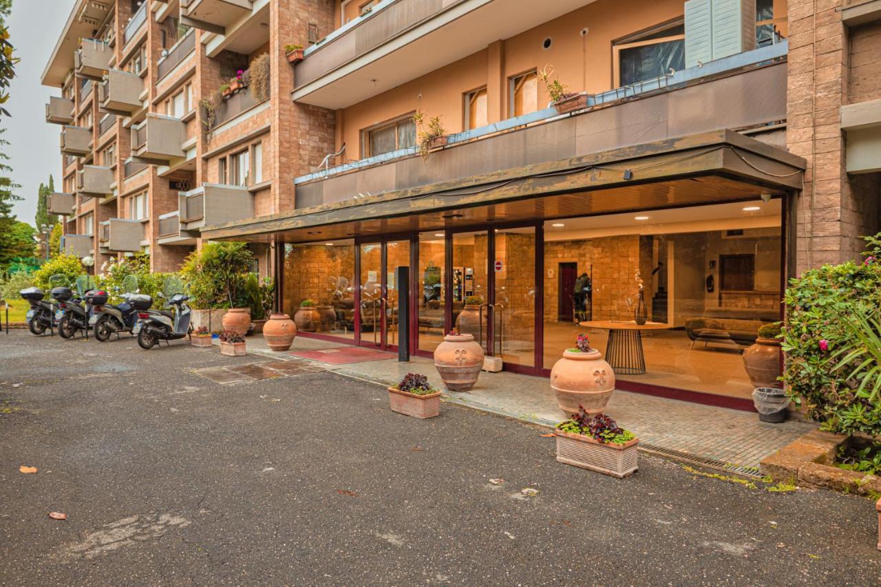 Suite Close To Vatican City - Ingresso Spa Róma Kültér fotó